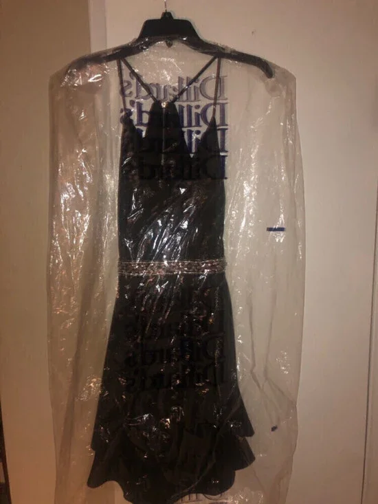 𝅺Dillard's Brand Formal Gown - Picture 3 of 10